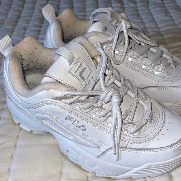 ALL WHITE FILA DISRUPTOR II PREMIUM SNEAKER - Picture 5 of 7